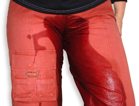 Pinkeln fetisch frau pisst auf ihre freundin Pinkeln fetisch frau pisst auf ihre freundin